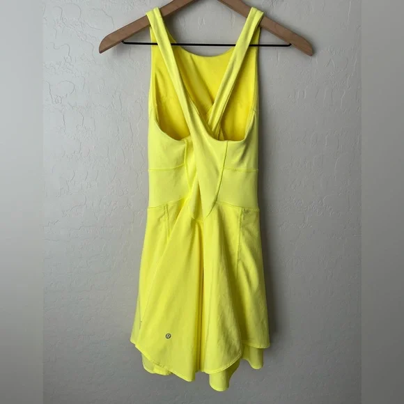 Lululemon court crush tennis dress electric lemon yellow 8 - Picture 9 of 12
